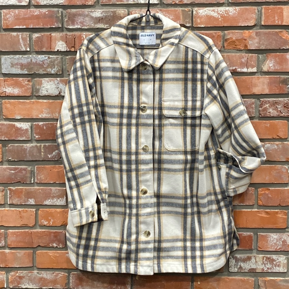 Oversized Plaid Button Up🔹